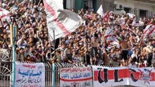 عاجل .. جماهير الزمالك تحاصر استاد السويس عاجل .. جماهير الزمالك تحاصر استاد السويس
