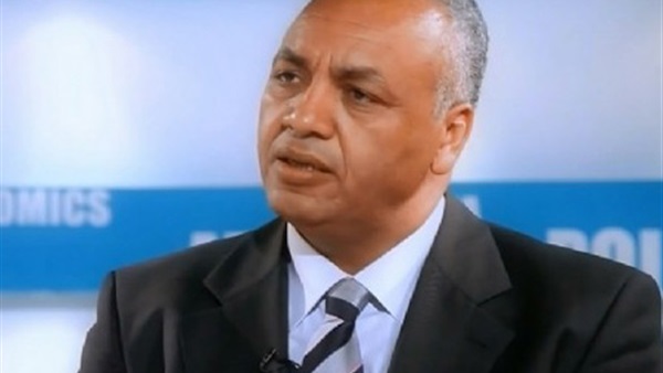 «بكرى»: لن أعطى صوتى للمستشار«عدلى منصور» «بكرى»: لن أعطى صوتى للمستشار«عدلى منصور»