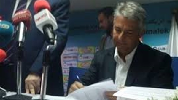 "باكيتا" يمنح لاعبي الزمالك راحة سلبية غداً عقب التعادل مع بتروجيت