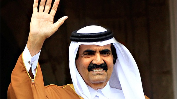 أمير قطر السابق يجري عملية جراحية في سويسرا بعد كسر في ساقه