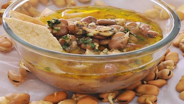 على أد الإيد.. طريقة عمل شوربة الفول النابت على أد الإيد.. طريقة عمل شوربة الفول النابت