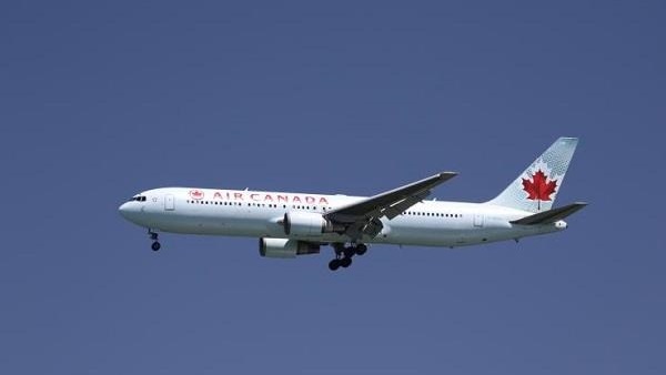 جرحى بسبب مطبات هوائية خلال رحلة بين الصين وكندا جرحى بسبب مطبات هوائية خلال رحلة بين الصين وكندا