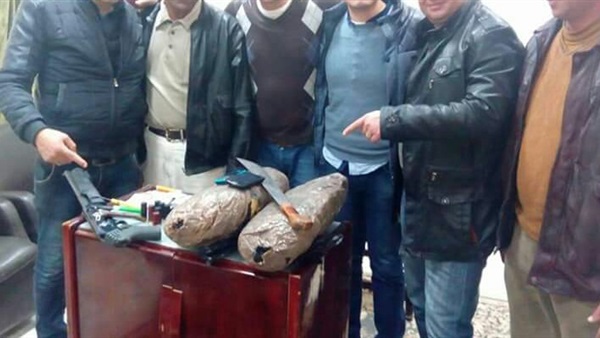 القبض على منجد ونقاش بحوزتهم ٨ كيلو بانجو فى الدقهلية القبض على منجد ونقاش بحوزتهم ٨ كيلو بانجو فى الدقهلية
