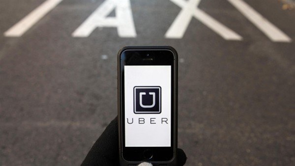 تطبيق أوبر Uber يحتفل بنقل أكثر من مليار راكب