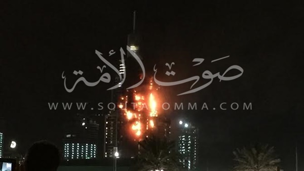 حريق دبي بدأ في 2015 واستمر حتى العام الجديد حريق دبي بدأ في 2015 واستمر حتى العام الجديد