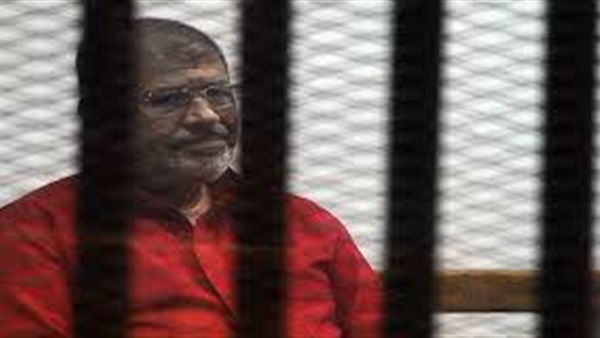 قاضى «التخابر» يتهم أحد المتهمين بإهانة المحكمة 