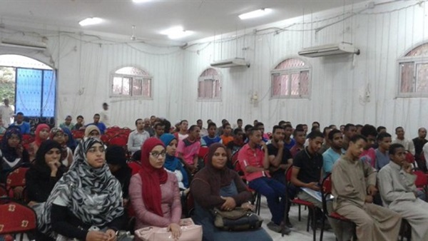 «نظافتى حضارتى» مبادرة لنادى التطوع بالقرنة فى الأقصر «نظافتى حضارتى» مبادرة لنادى التطوع بالقرنة فى الأقصر