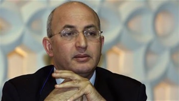 بالفيديو.. سيد على يسب «القمنى» على الهواء: «يخرب بيتك» بالفيديو.. سيد على يسب «القمنى» على الهواء: «يخرب بيتك»