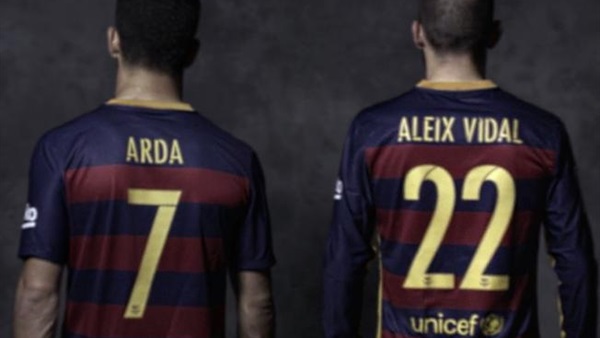 رسمياً.. توران يرتدي رقم 7 و فيدال 22 مع برشلونة رسمياً.. توران يرتدي رقم 7 و فيدال 22 مع برشلونة
