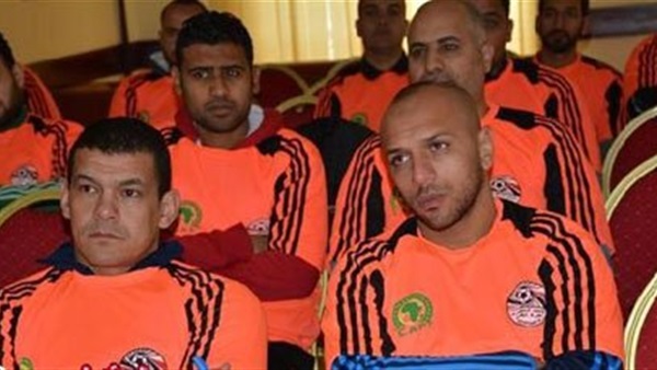 إينو وعبد الواحد و مكي في دورة المدربين للرخصة C إينو وعبد الواحد و مكي في دورة المدربين للرخصة C