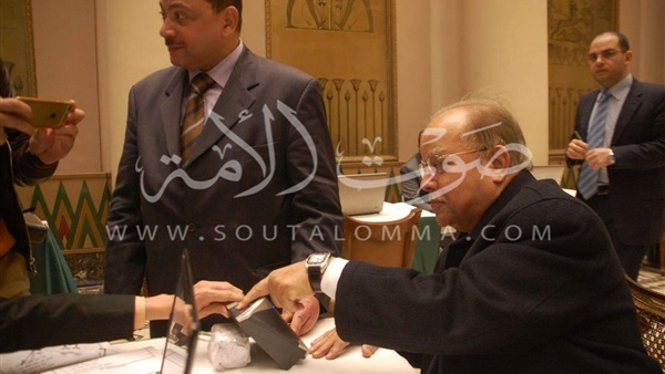 بالصور.. سرى صيام يستخرج كارنيه عضوية البرلمان بالصور.. سرى صيام يستخرج كارنيه عضوية البرلمان
