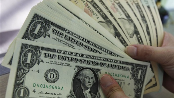 اليوان الصيني في أدنى مستوى أمام الدولار منذ أكثر من أربع سنوات اليوان الصيني في أدنى مستوى أمام الدولار منذ أكثر من أربع سنوات