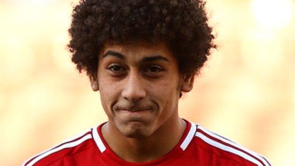 مشادة بين لاعب الأهلي وصحفي بـ«الجبلاية» مشادة بين لاعب الأهلي وصحفي بـ«الجبلاية»