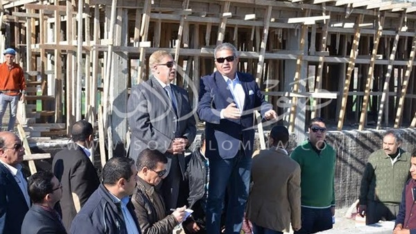 بالصور.. وزير الشباب يتفقد منشأت النادي الإسماعيلي الجديد