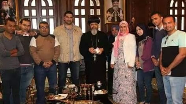 بالصور.. أحزاب الشرقية تهنئ المسيحيين بعيد الميلاد