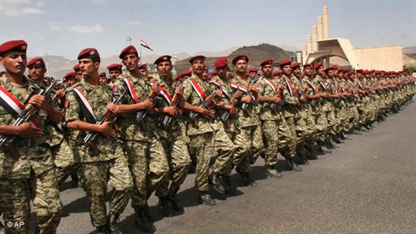 مصادر: الجيش اليمني يستعيد ميناء «ميدي» المطل على البحر الأحمر مصادر: الجيش اليمني يستعيد ميناء «ميدي» المطل على البحر الأحمر