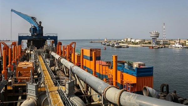 341 مليون جنيه لتعميق الممر الملاحي بميناء دمياط 341 مليون جنيه لتعميق الممر الملاحي بميناء دمياط