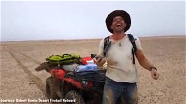 بالفيديو.. العثور على نيزك عمره 4.5 مليار سنة بالفيديو.. العثور على نيزك عمره 4.5 مليار سنة