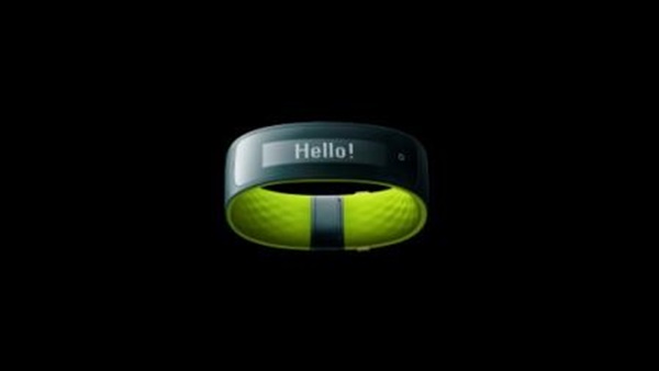 «HTC» تطلق جهاز متابعة الصحة واللياقة البدنية