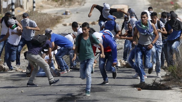 مقتل ثلاثة فلسطينيين حاولوا طعن جنود اسرائيليين مقتل ثلاثة فلسطينيين حاولوا طعن جنود اسرائيليين