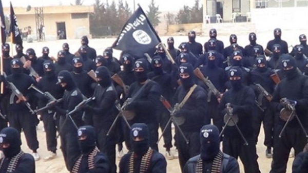 "داعش" يعلن مسئوليته عن هجوم انتحاري غرب إجدابيا الليبية