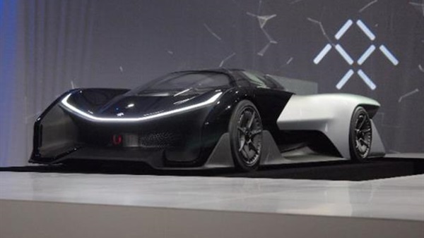 بالصور.. سيارة فارادي Zero1 تسير بقوة 1000 حصان
