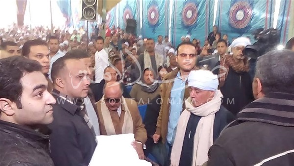 بالصور.. «الكفن» ينهي خصومة ثأرية بين عائلتين بسوهاج بالصور.. «الكفن» ينهي خصومة ثأرية بين عائلتين بسوهاج