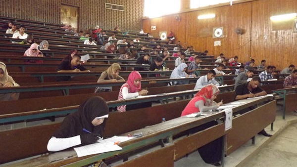 رئيس جامعة المنيا: الإمتحانات تسير بهدوء وبشكل منتظم