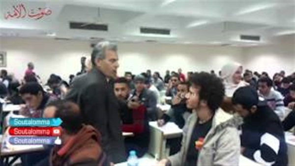 بالفيديو.. «نصار» لأحد الطلاب بلجان الامتحان: خلص نفسك بالفيديو.. «نصار» لأحد الطلاب بلجان الامتحان: خلص نفسك