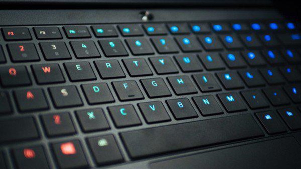 Razer تطلق حاسبها المحمول«Razer Blade Stealth» ألترابوك Razer تطلق حاسبها المحمول«Razer Blade Stealth» ألترابوك