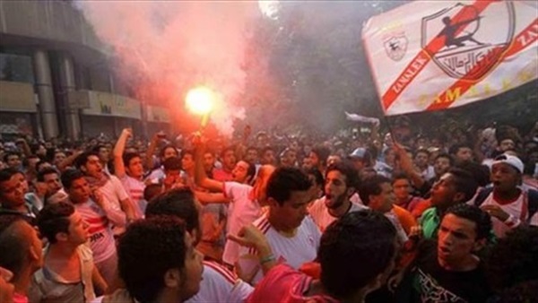وصول الوايت نايتس الى مقر الزمالك لتقديم التعازي فى الثعلب وصول الوايت نايتس الى مقر الزمالك لتقديم التعازي فى الثعلب