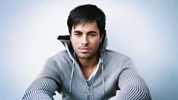 أنريك إجلاسياس يغني في رومانيا الربيع المقبل أنريك إجلاسياس يغني في رومانيا الربيع المقبل