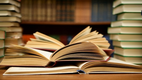 محمد سعد توفيق يترأس مناقشة الكتاب في نادي أدب أسيوط محمد سعد توفيق يترأس مناقشة الكتاب في نادي أدب أسيوط