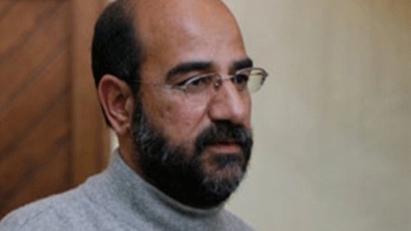 عامر حسين يكشف موقف ملعب مباراة الأهلي والمصري