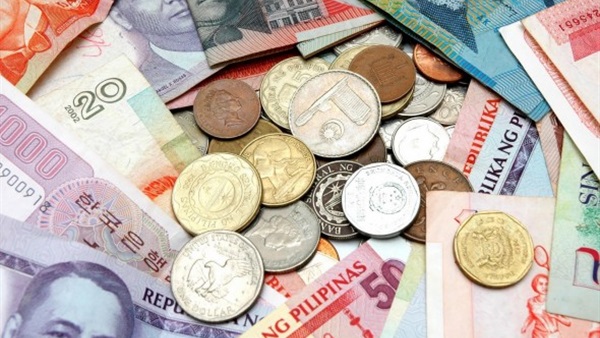 تباين أسعار العملات الأجنبية مقابل الجنيه