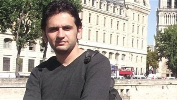 مصطفى خاطر: لم اتوقع حصولى على جائزة افضل ممثل لعام 2015 مصطفى خاطر: لم اتوقع حصولى على جائزة افضل ممثل لعام 2015