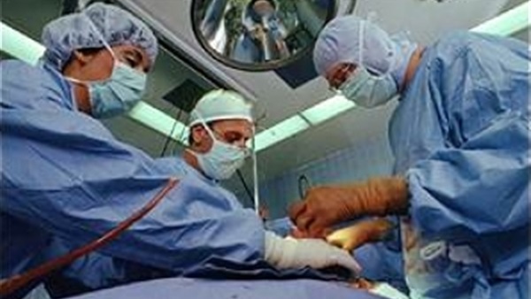 الأيرلنديات يلجأن إلى المنفى لإجراء عمليات الإجهاض بسبب منعها فى إيرلندا الأيرلنديات يلجأن إلى المنفى لإجراء عمليات الإجهاض بسبب منعها فى إيرلندا