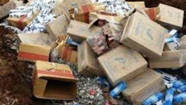 تركمانستان تحرق السجائر في حملة مناهضة للتدخين تركمانستان تحرق السجائر في حملة مناهضة للتدخين