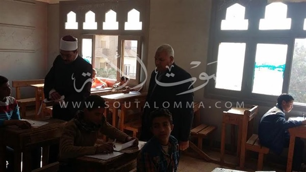 بالصور.. وكيل الأزهر بسوهاج يتفقد سير امتحانات «الابتدائية والاعدادية» بالصور.. وكيل الأزهر بسوهاج يتفقد سير امتحانات «الابتدائية والاعدادية»