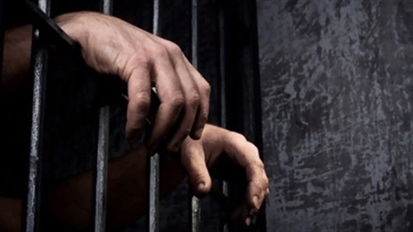 حبس ضابط وأمين شرطة بمرور الفيوم لتلقيهم رشاوي حبس ضابط وأمين شرطة بمرور الفيوم لتلقيهم رشاوي