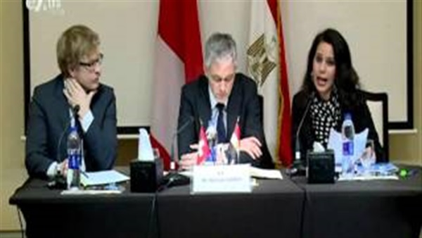 بالفيديو.. النائب العام السويسري: جمدنا 590 مليون فرنك بالفيديو.. النائب العام السويسري: جمدنا 590 مليون فرنك