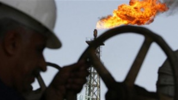 «البترول السعودي»: استقرار سوق النفط يستغرق وقتًا