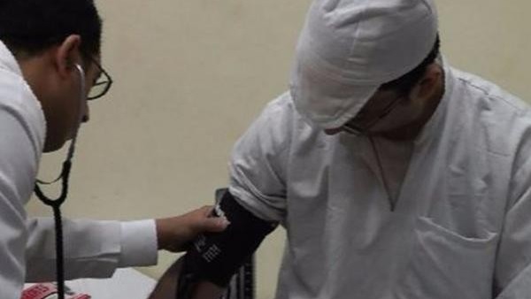 الصحة: توقيع الكشف الطبي مجانًا على 1283 مريضًا بالجيزة الصحة: توقيع الكشف الطبي مجانًا على 1283 مريضًا بالجيزة