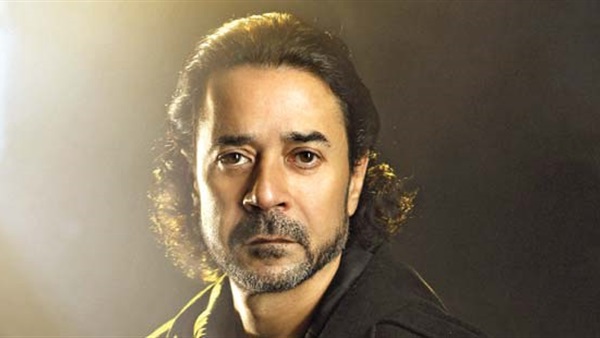 مدحت صالح يضع اللمسات الأخيرة لـ " تعيش الدنيا "