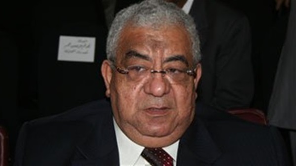 أسامة الشيخ يقاضي النائب العام