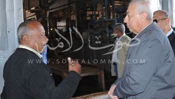 بالصور.. خطة لرفع طاقة مصنع أسوان للأسماك بالصور.. خطة لرفع طاقة مصنع أسوان للأسماك