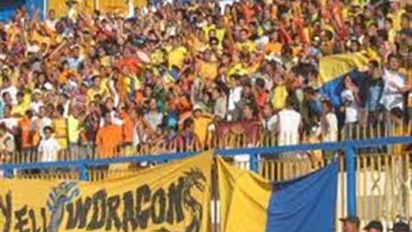 جماهير الدروايش تطالب بإقالة «مجلس الإسماعيلى» جماهير الدروايش تطالب بإقالة «مجلس الإسماعيلى»