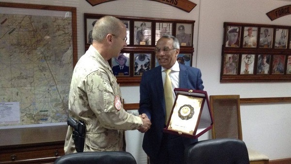 قائد القوات الدولية يشيد بإنجازات الدولة بـ«سيناء»