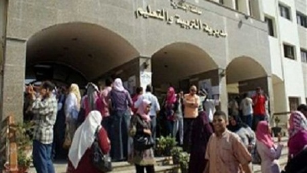 إنهاء استعدادات إمتحانات طلاب الشهادة الإعدادية بالأسكندرية إنهاء استعدادات إمتحانات طلاب الشهادة الإعدادية بالأسكندرية