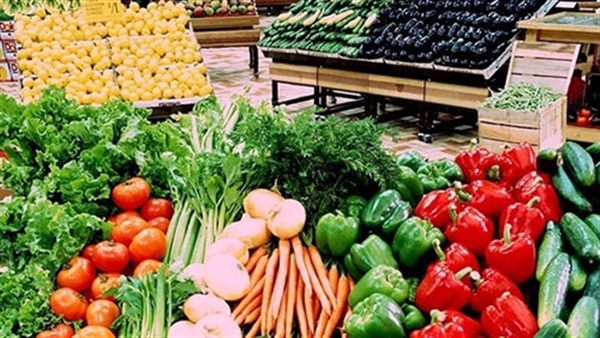 ننشر أسعار الفاكهة والخضروات بسوق العبور اليوم